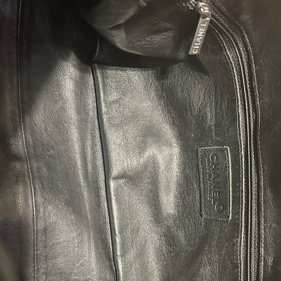 💯AUTH CHANEL LOGO SPELL OUT QUILTED CAVIAR MATALESE BOSTON BAG BLACK MEDIUM EUC - Picture 4 of 15